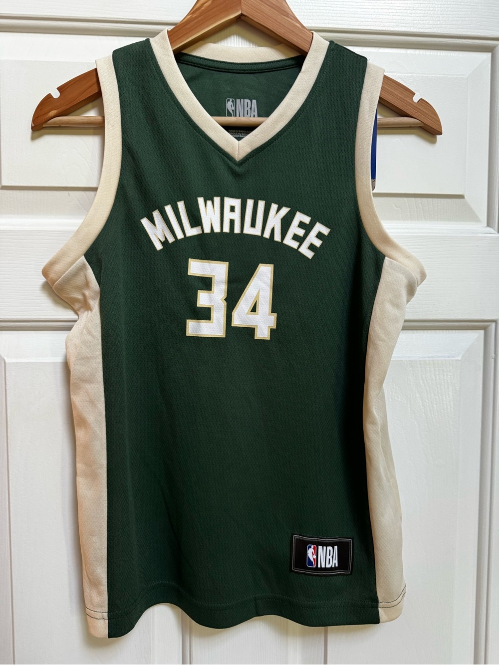 Dark green jersey youth Medium Milwaukee #34